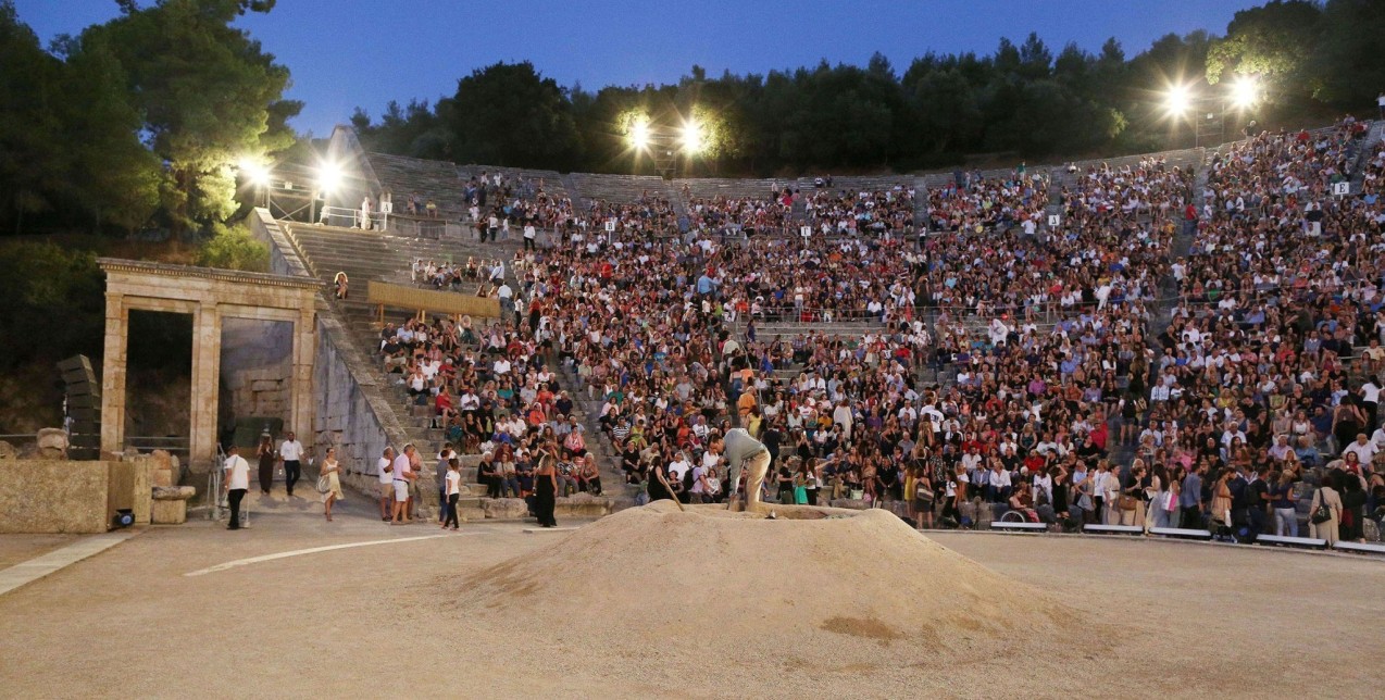 Οι αρχαίες τραγωδίες που θα απολαύσετε φέτος το καλοκαίρι στο Αρχαίο Θέατρο Επιδαύρου