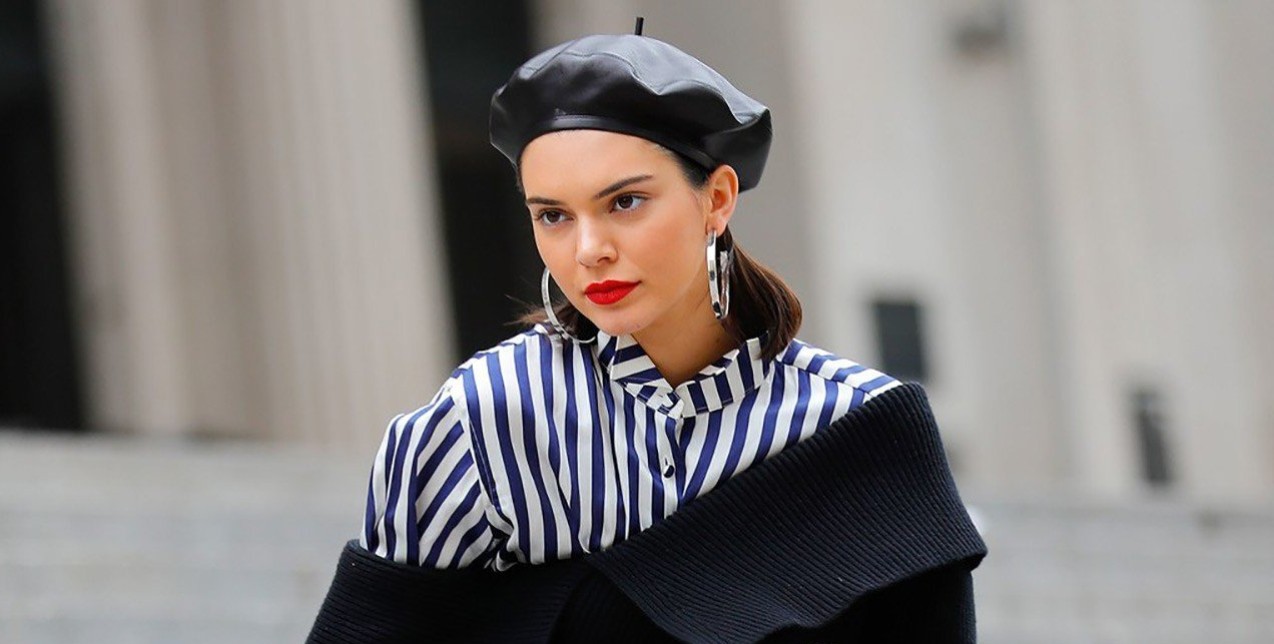 Η Kendal Jenner δείχνει τον πιο κομψό δρόμο για το beret trend