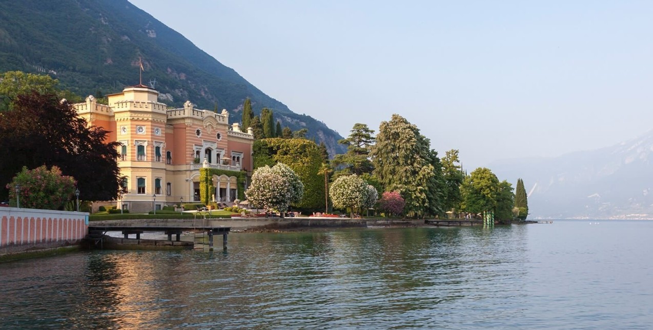 Villa Feltrinelli: Η απόλυτη ρομαντική απόδραση βρίσκεται στη γειτονική Ιταλία