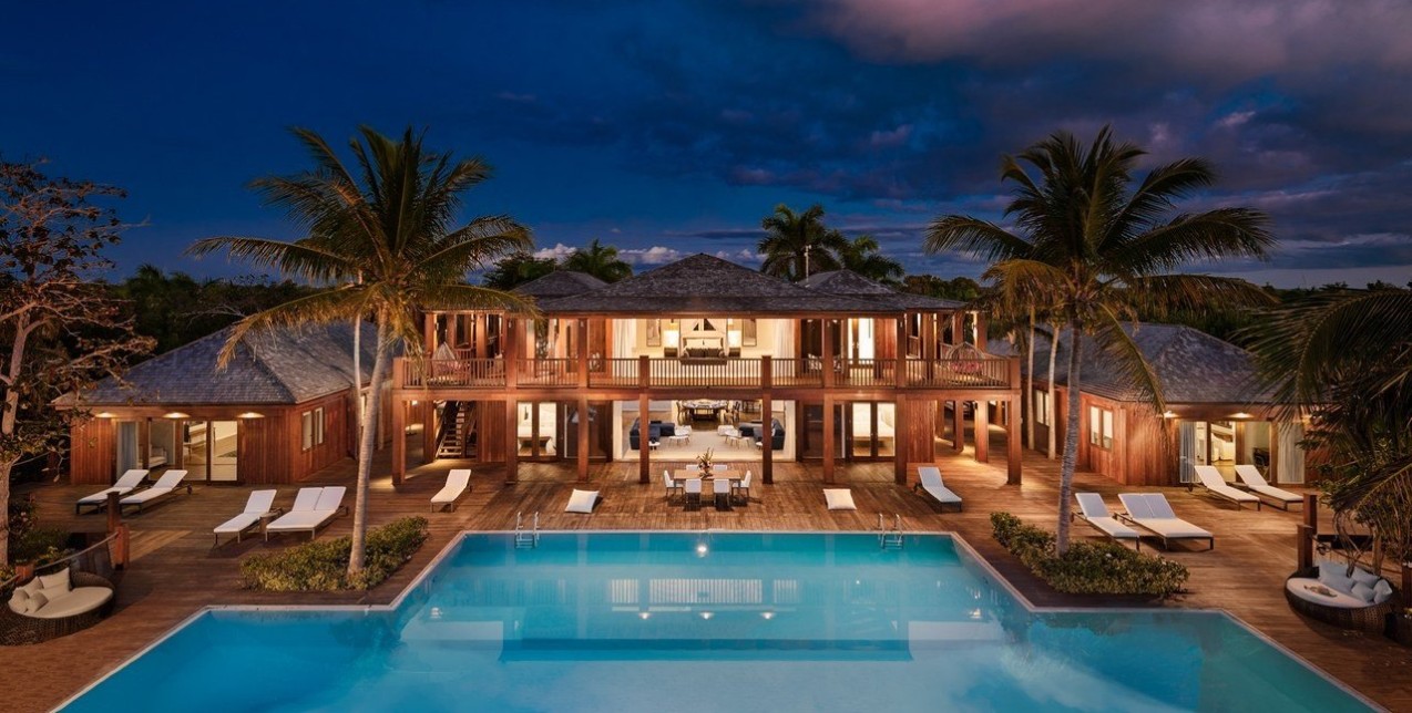 Αυτή η απίθανη κατοικία στην Καραϊβική μέχρι πρόσφατα ανήκε στον Bruce Willis