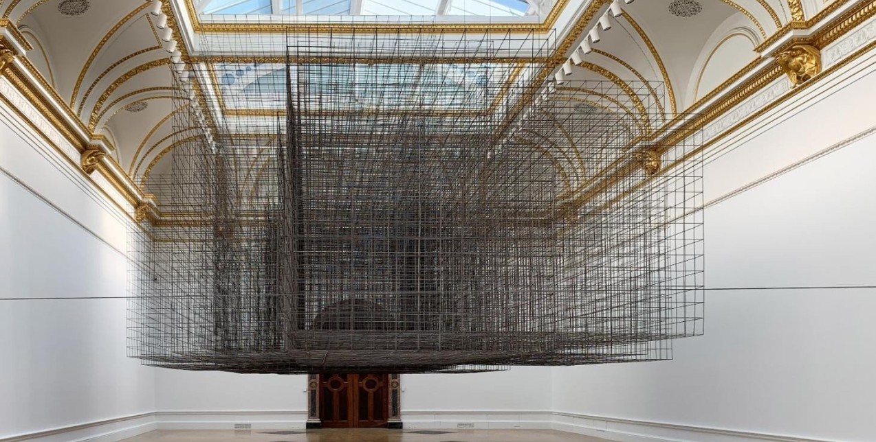 Η νέα έκθεση του Antony Gormley στη London’s Royal Academy of Arts είναι συγκλονιστική