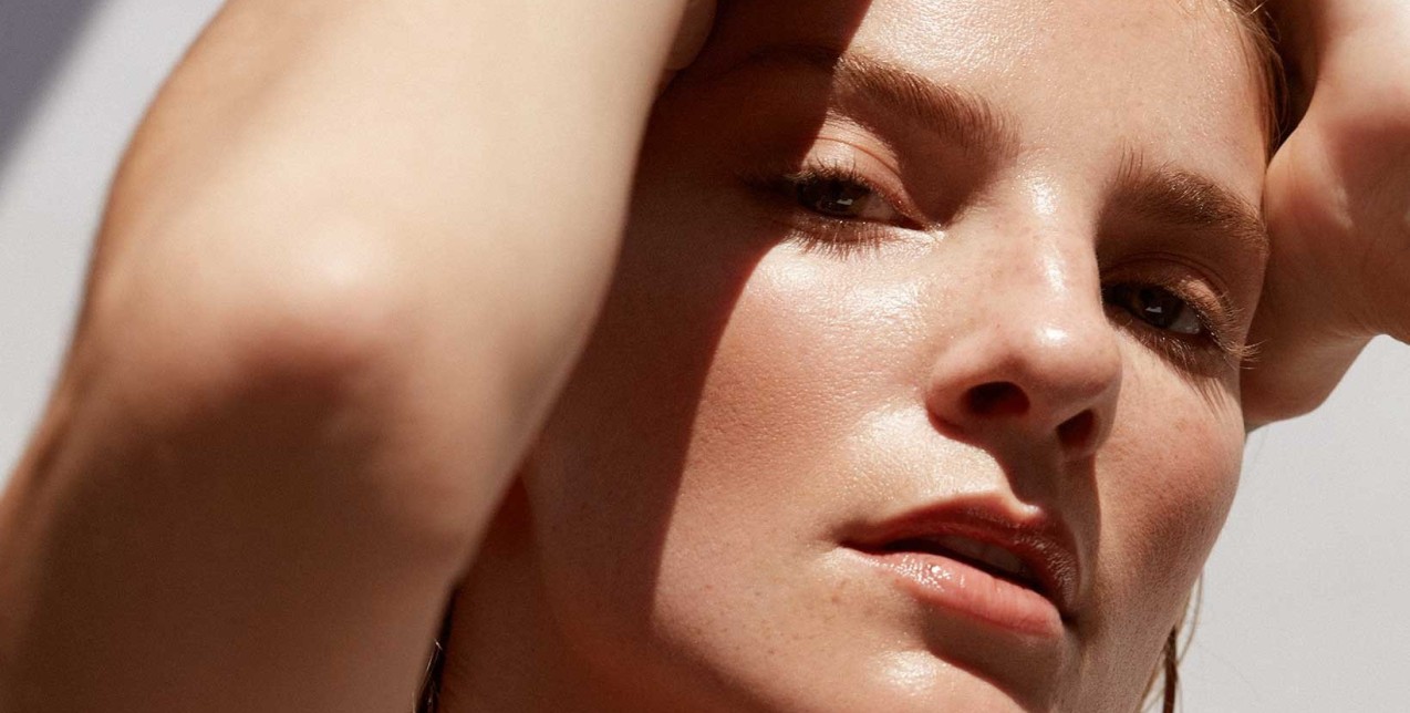 Πώς να κάνετε πιο σαρκώδη τα χείλη σας με το απόλυτο beauty tool