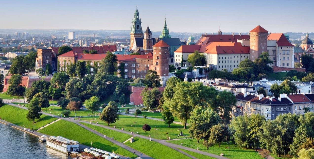 Travel Guide: Οργανώστε ένα αξέχαστο ταξίδι στη Βαρσοβία