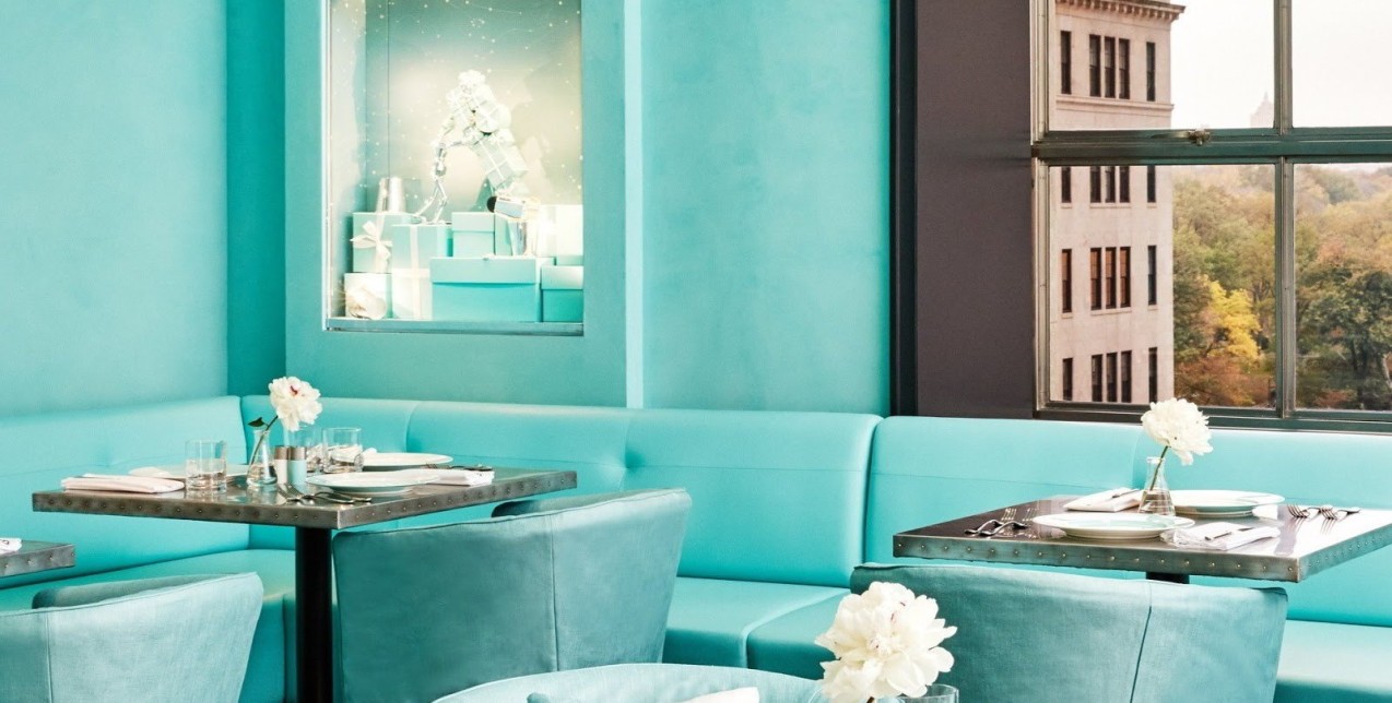 Η Tiffany & Co. ανοίγει το iconic blue box καφέ της στο Λονδίνο 