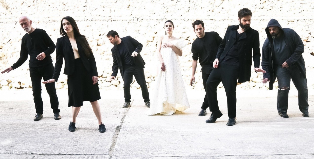 Μένουμε σπίτι και απολαμβάνουμε 5 αξέχαστες ελληνικές θεατρικές παραστάσεις 