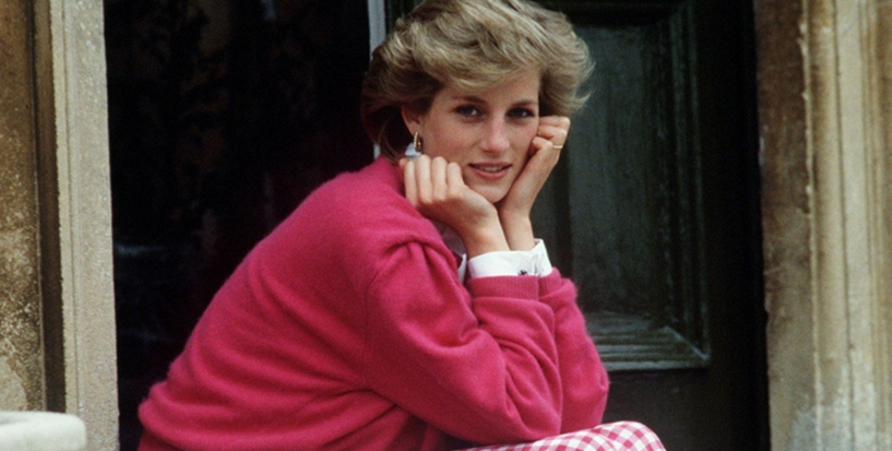 Princess Diana: Οι στιλιστικές επιλογές της που αποτελούν τις πιο σύγχρονες τάσεις του street style 