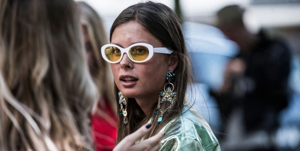 Feel the Sun: Τα γυαλιά ηλίου που θα κάνουν το πρόσωπό σας να φαίνεται πιο λεπτό & με έντονες γωνίες 