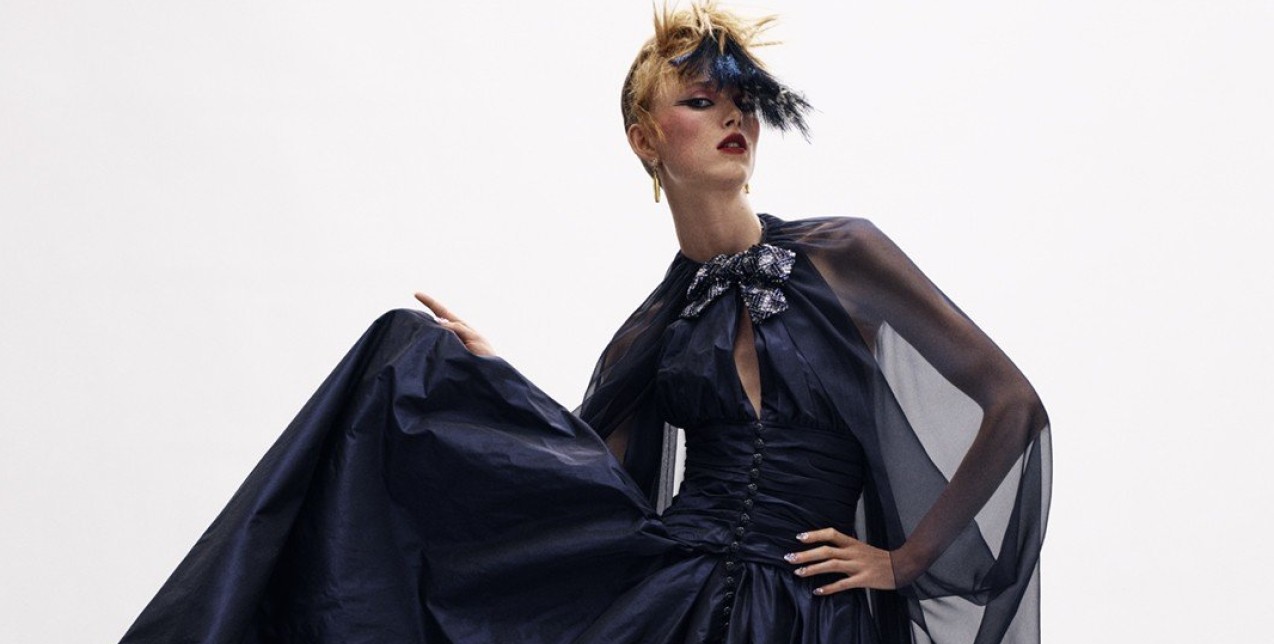 Η νέα συλλογή υψηλής ραπτικής του οίκου Chanel παρουσιάστηκε online και αναγάγει το tweed στο απόλυτο haute couture ύφασμα 