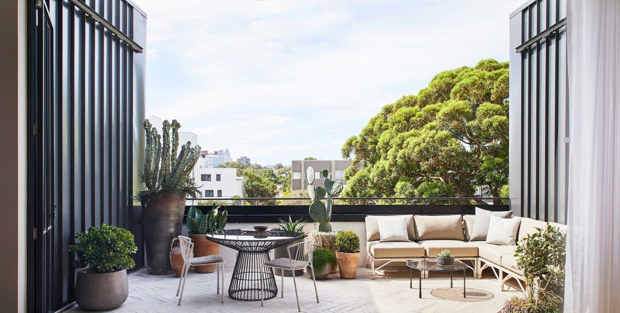 Βεράντα & Μπαλκόνι: Πώς να ανανεώσετε πλήρως αυτούς τους αγαπημένους χώρους της κατοικίας σας 