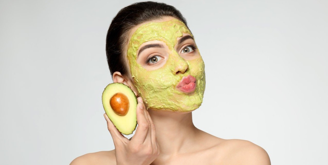 Avocado Face Masks: Πώς θα φτιάξετε μόνες σας τις πιο trendy μάσκες προσώπου 