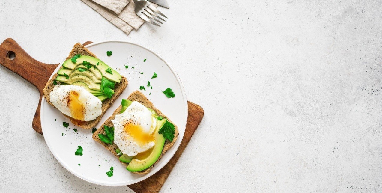 Summer Mornings: 3 απολαυστικές συνταγές για πρωινά γεύματα που θα θέλετε να τρώτε κάθε μέρα 