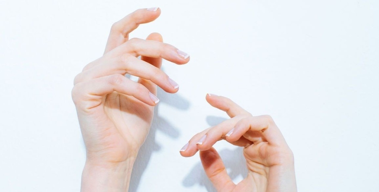 Παρατηρείτε ξηρότητα από τη χρήση αντισηπτικού; Αυτές είναι οι κρέμες χεριών που θα κάνουν λείο το δέρμα σας