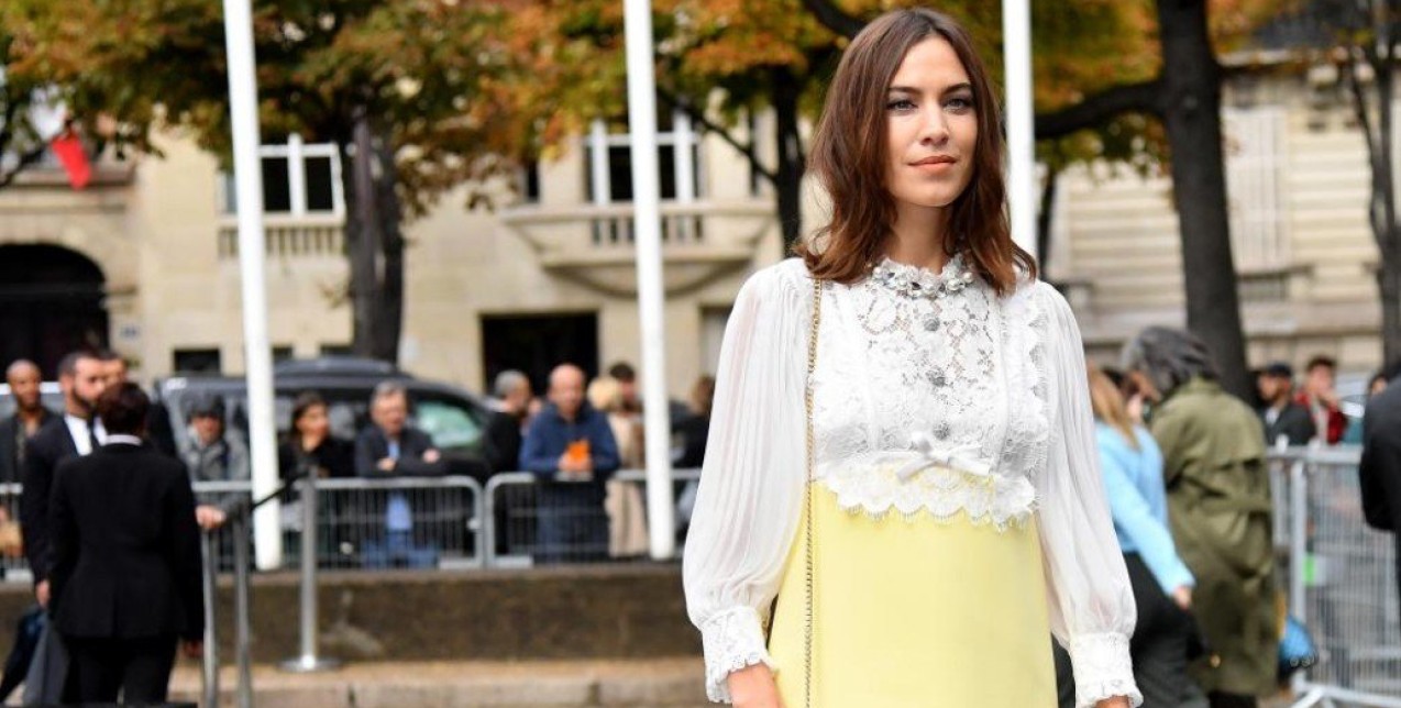 Τα πιο stylish & cool φθινοπωρινά outfits της Alexa Chung που πρέπει να δοκιμάσετε asap 