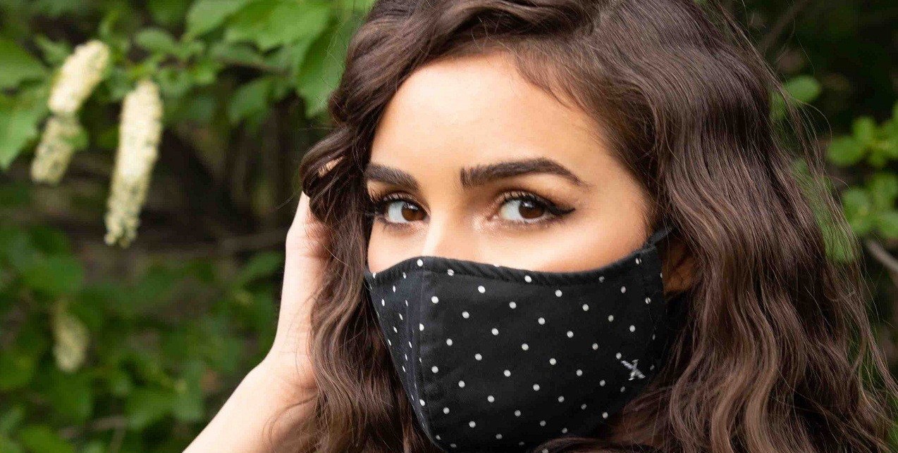 5 eye makeup looks που θα αναδείξουν τα μάτια σας όταν φοράτε μάσκα