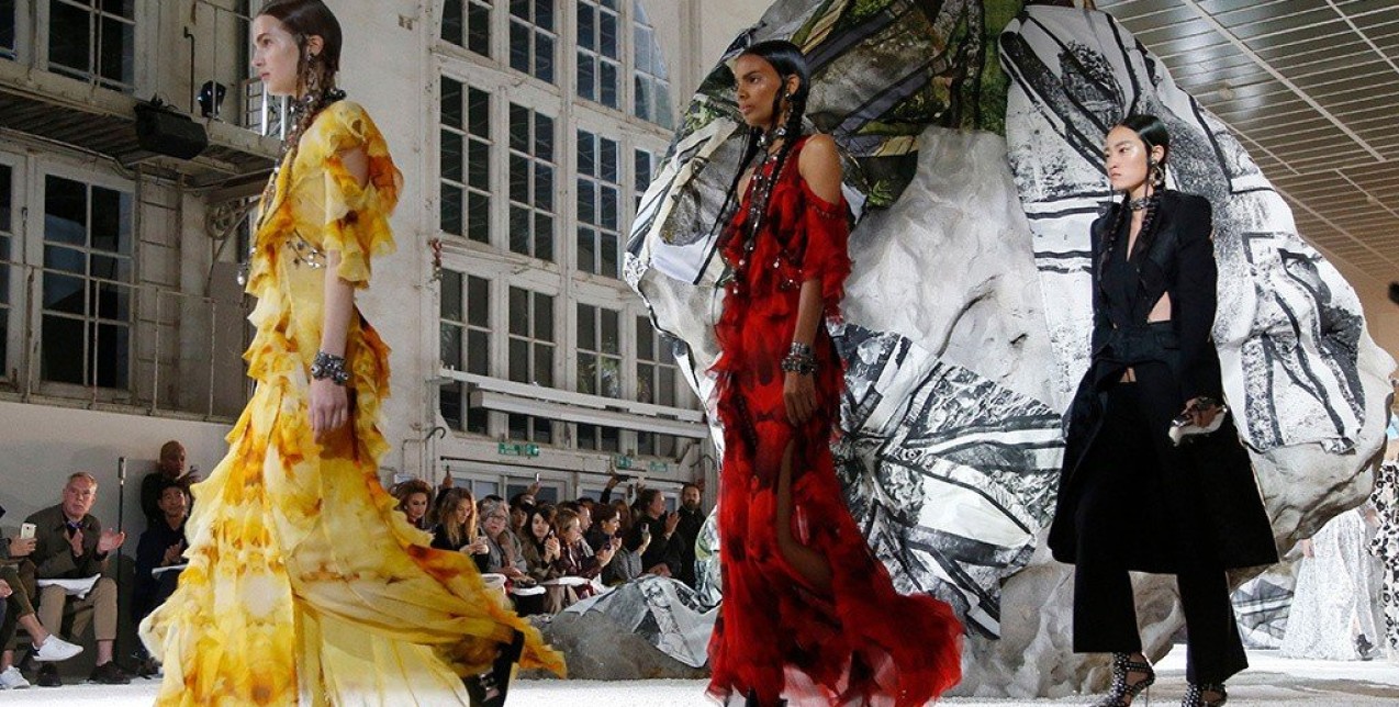 Sustainable fashion: Ποιοι διάσημοι οίκοι μόδας ακολουθούν μια νέα αειφόρα πολιτική 