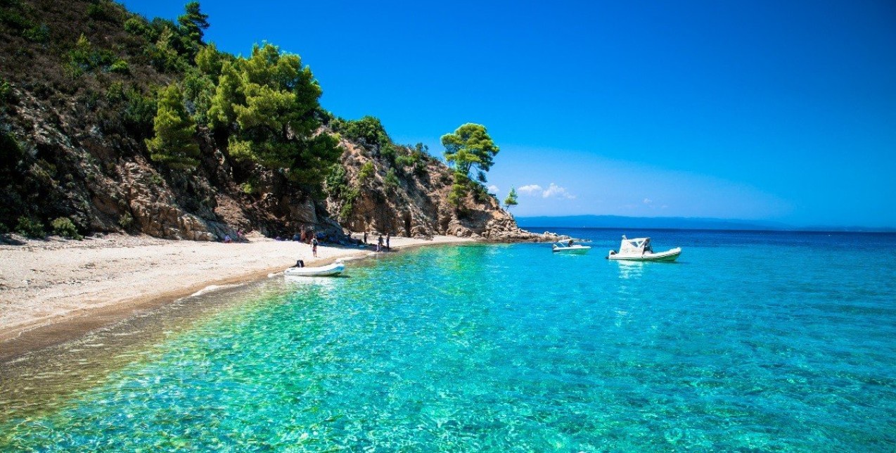 Οι top παραλίες της Χαλκιδικής που πρέπει να επισκεφθείτε αυτό το Σαββατοκύριακο