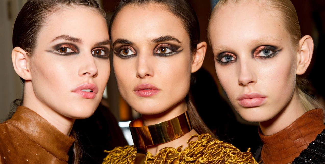 Back to Black: 6 sexy runway makeup looks για να αντιγράψετε 