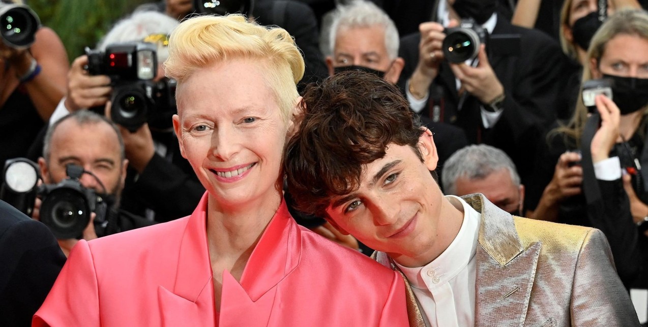 Cannes 2021: O Timothée Chalamet και η Tilda Swinton αποθεώθηκαν στη χθεσινή προβολή της ταινίας τους, The French Dispatch  