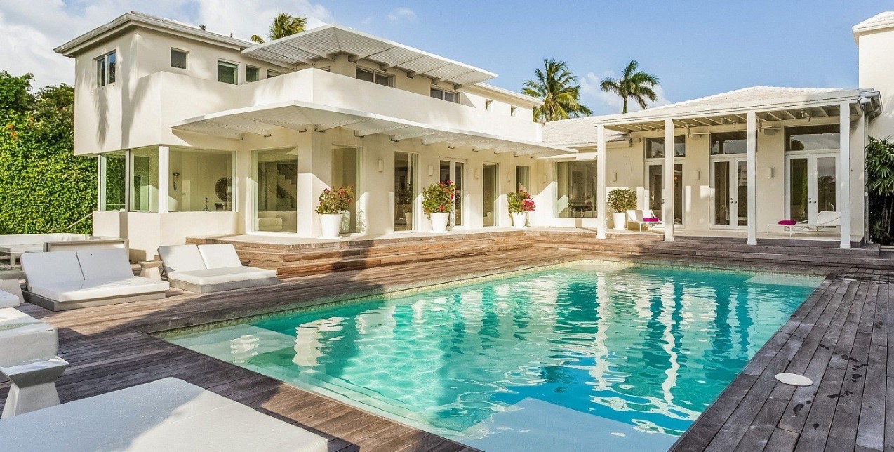 Celebrity Houses: Μέσα στη μινιμαλιστική κατοικία της Shakira στο Miami