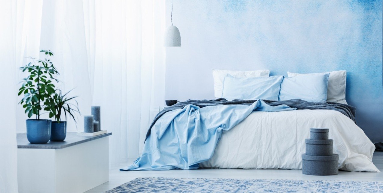 Blue harmony: Οι έντονες πινελιές που θα απογειώσουν κάθε γωνιά του σπιτιού σας