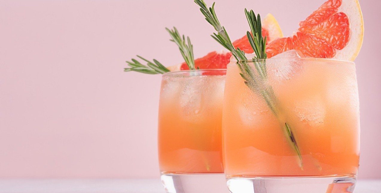 Τα πιο γευστικά cocktails που θα σας ξετρελάνουν 