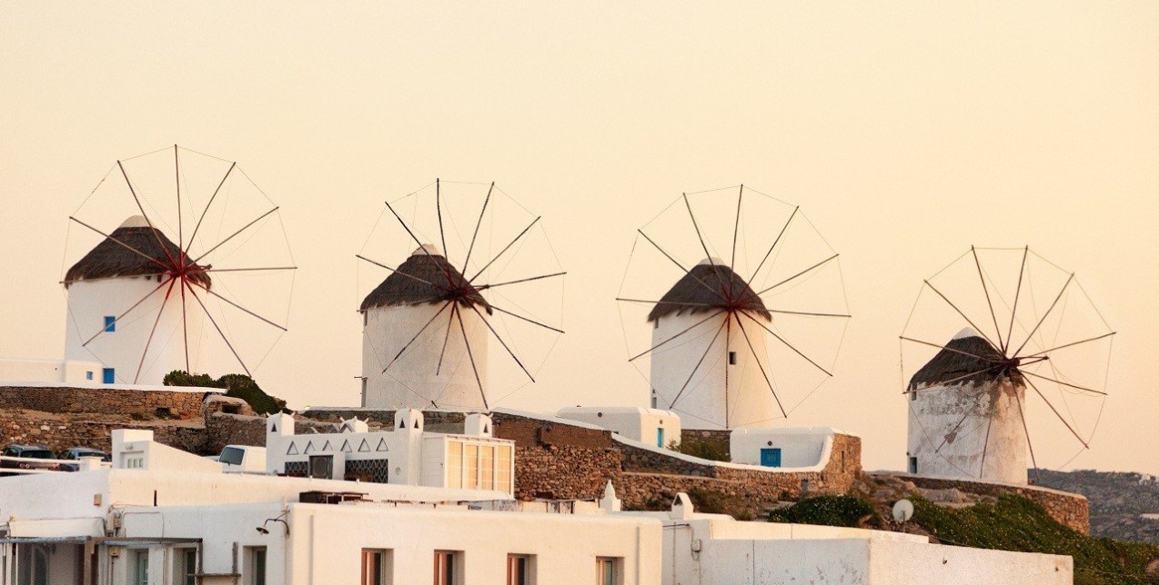 Sunset lovers: 6+1 ελληνικά νησιά για να απολαύσετε το ειδυλλιακό ηλιοβασίλεμα  