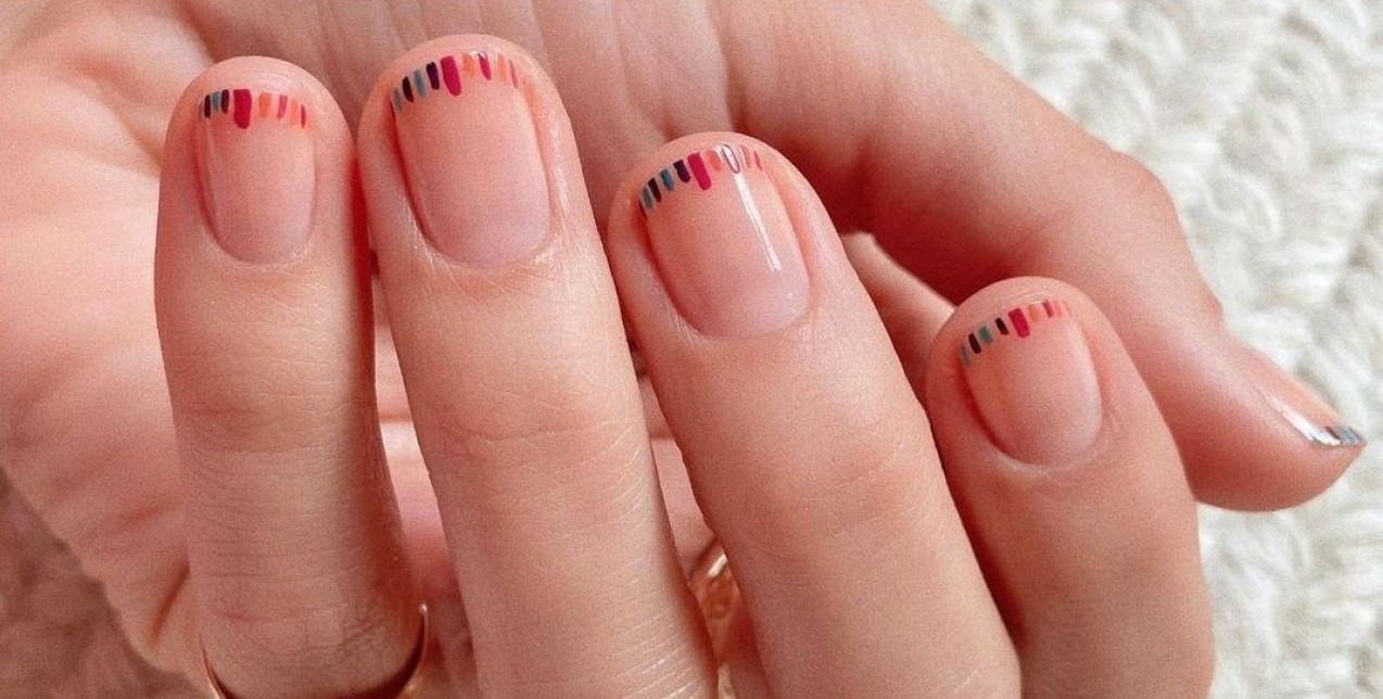 6 ιδέες για minimal manicure που δεν είναι απλώς ένα βαρετό χρώμα 