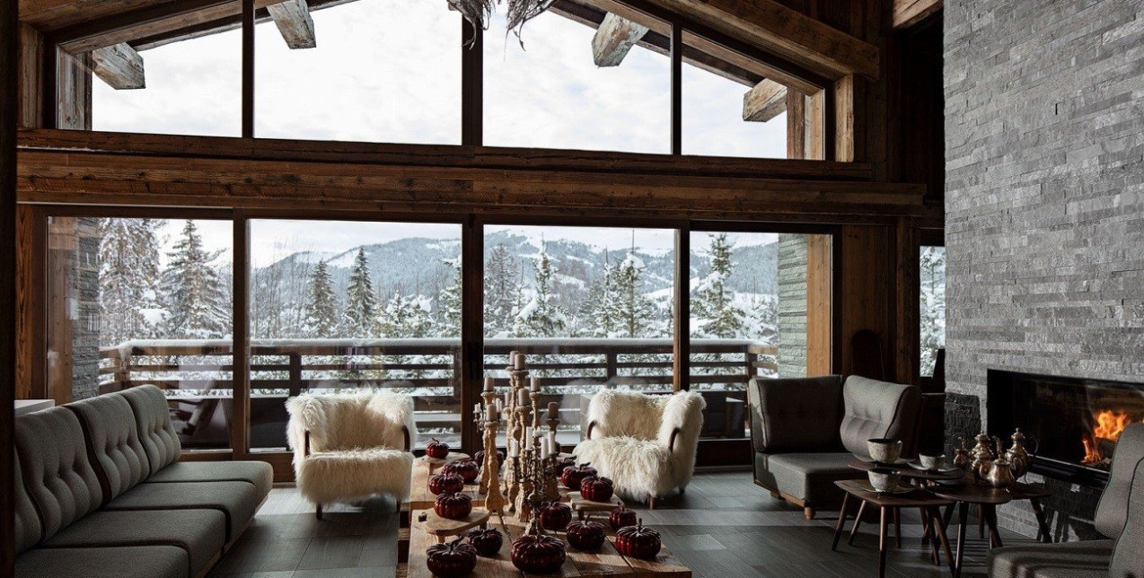 Ένα ονειρικό mountain house στη Γαλλία μετατρέπεται στον απόλυτο χειμερινό παράδεισο