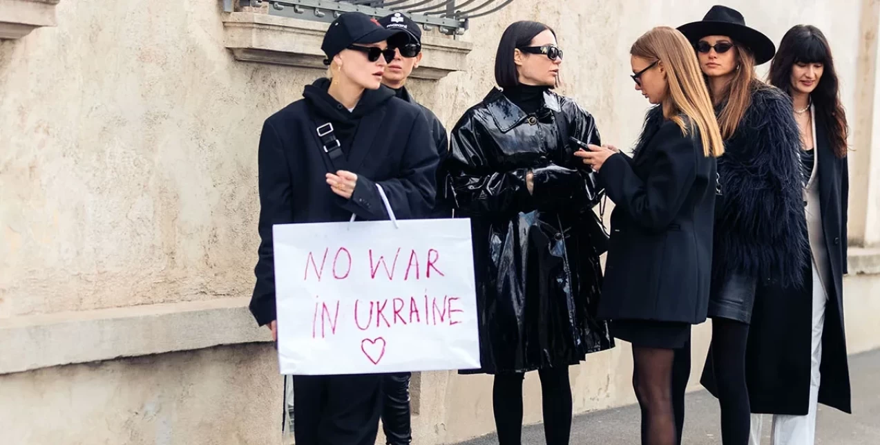 Πόλεμος στην Ουκρανία: Ο κόσμος της μόδας δε μένει με σταυρωμένα τα χέρια 