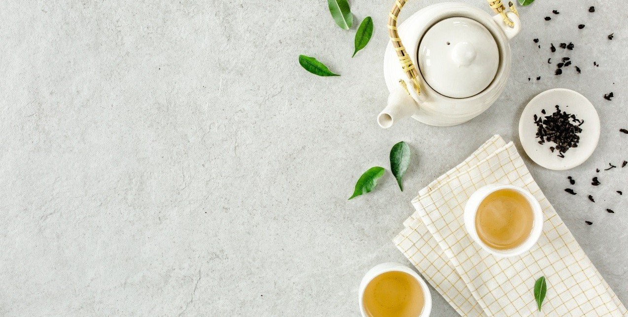 Tea Lovers: Οι επιλογές για γρήγορη αποτοξίνωση το πρωί