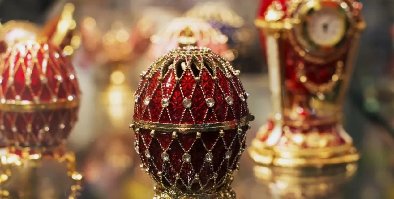 Fabergé: Γνωρίστε την ιστορία των iconic Easter eggs που αποτελούν συνώνυμο της πολυτέλειας 