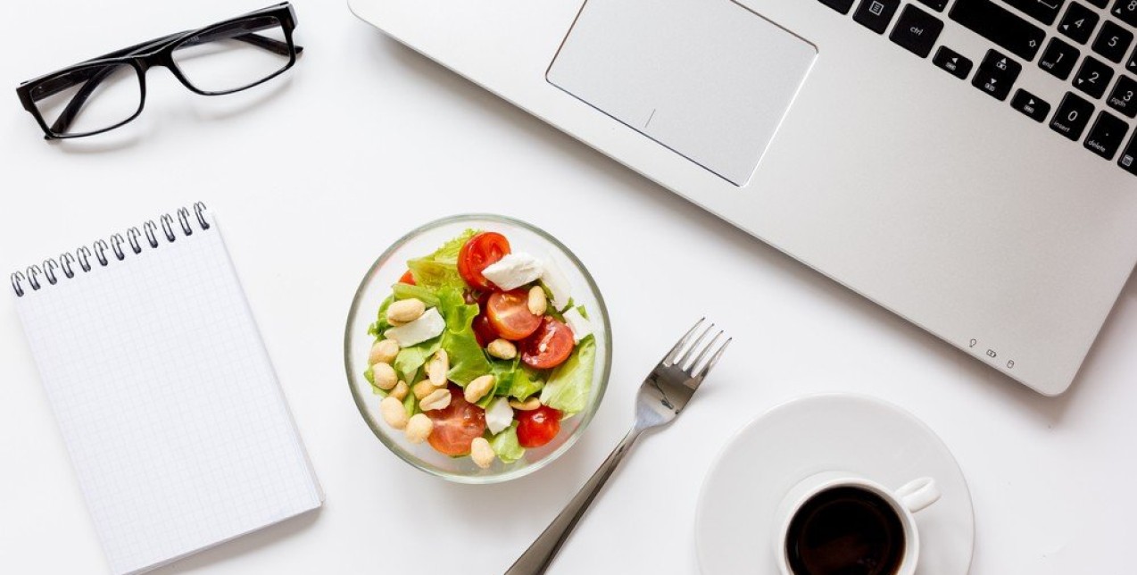 Work Lunch: Οι κατάλληλες τροφές για να διατηρήσουμε την ενέργειά μας