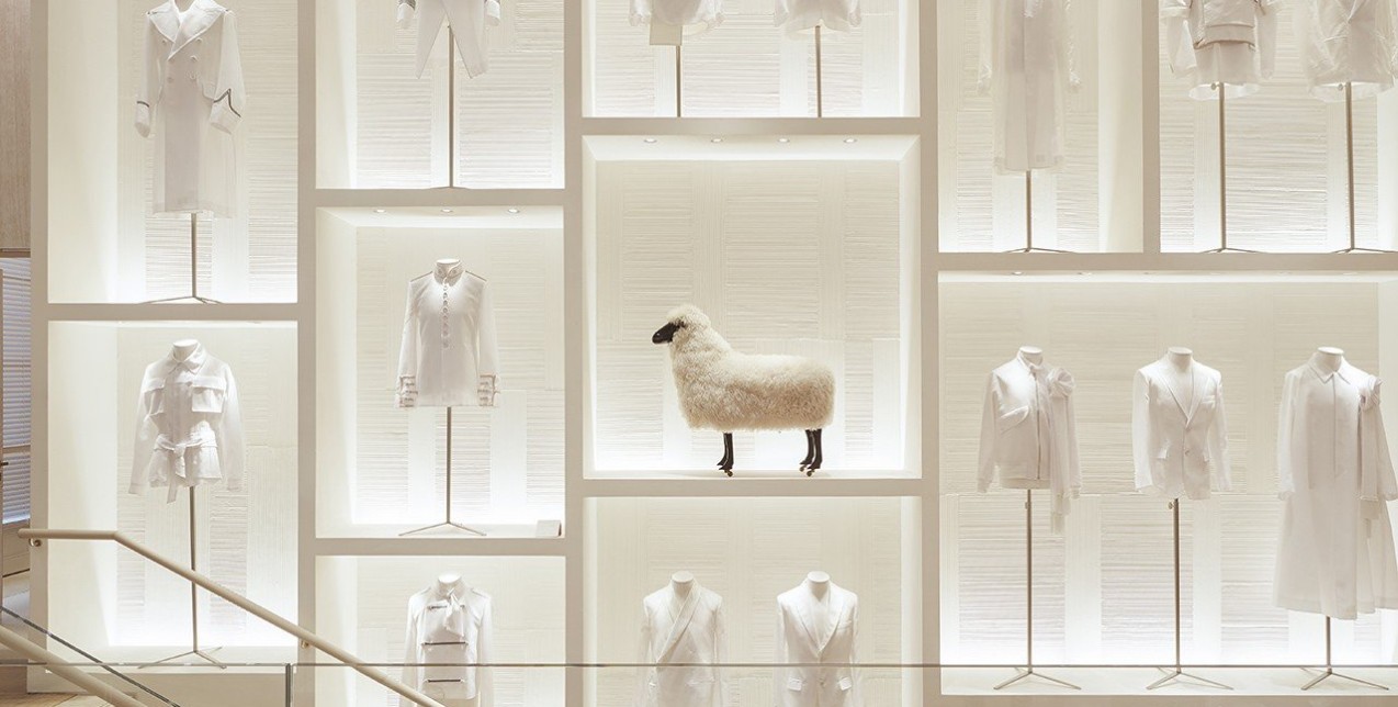 Dior Boutique: Έργα των θρυλικών καλλιτεχνών Claude και Francois Lalanne εκτίθενται στην 30 Montaigne 