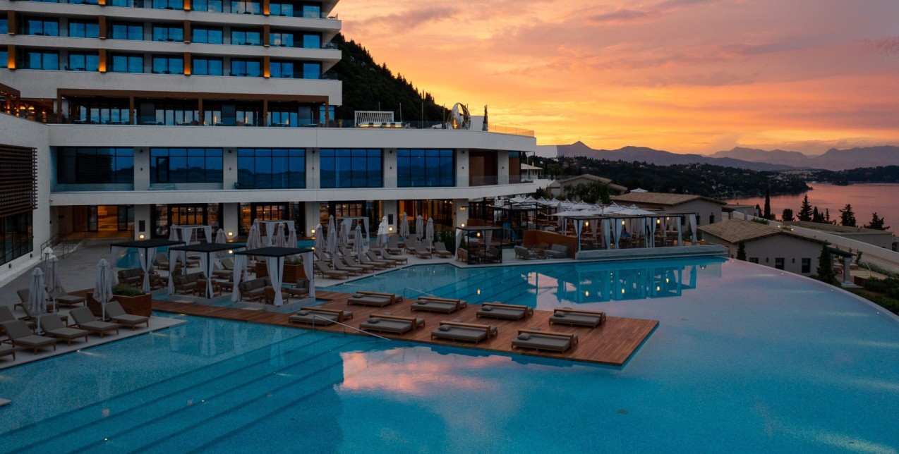 28η Οκτωβρίου: Το σύγχρονο resort μεσογειακής πολυτέλειας για ένα αξέχαστο τριήμερο στην Κέρκυρα