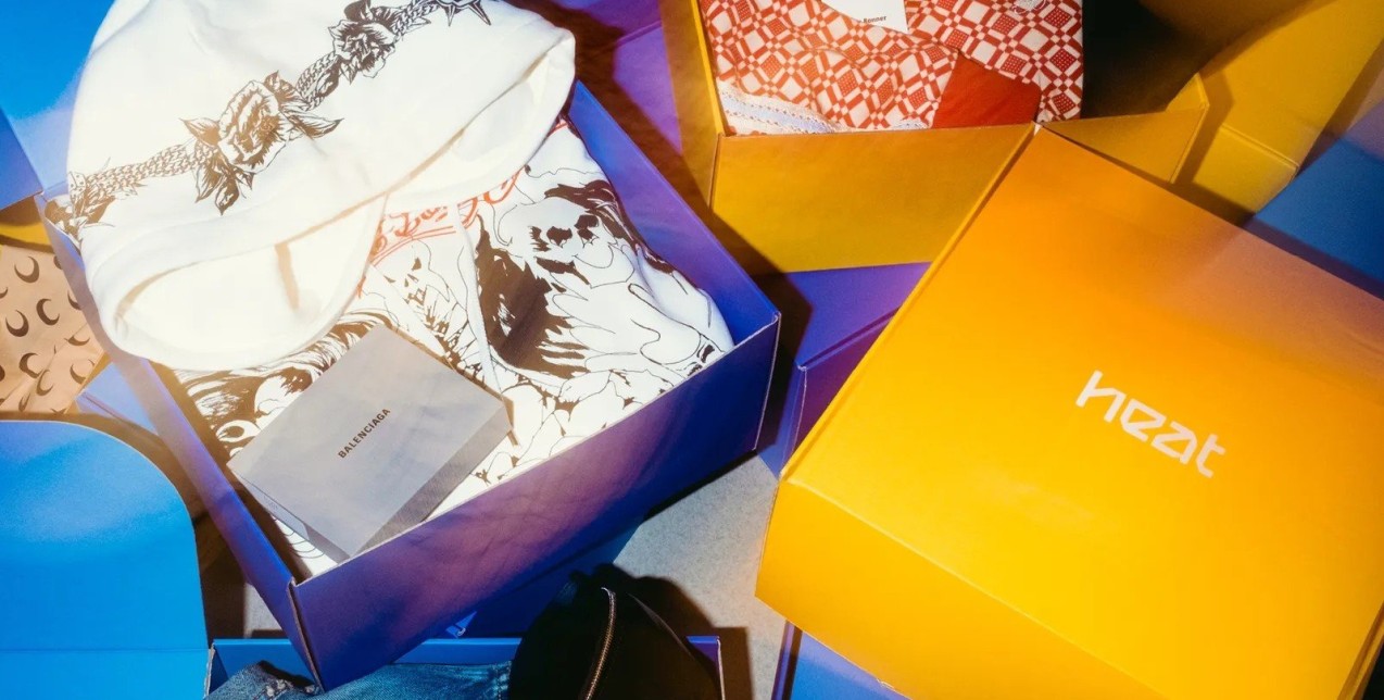 Τι είναι τα mystery boxes που αλλάζουν μια για πάντα την εμπειρία του luxury shopping; 