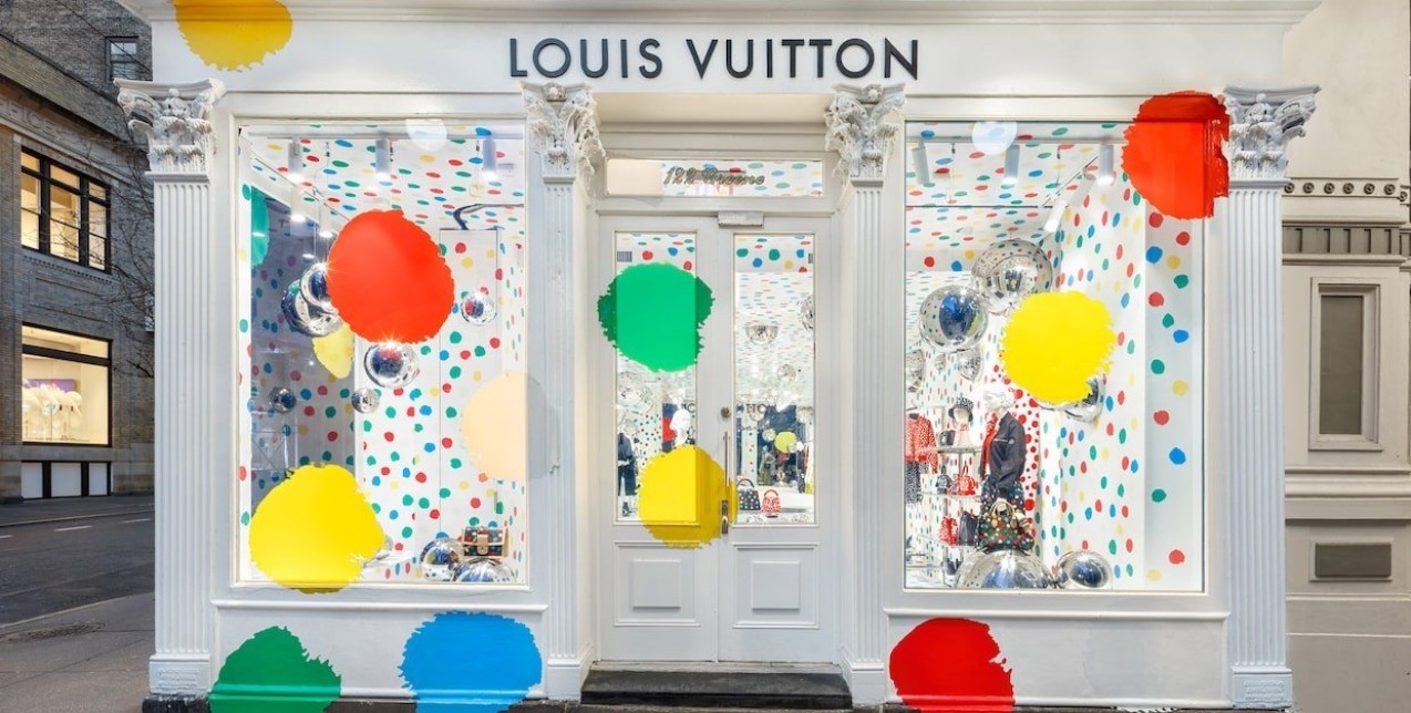 Creating infinity: Το μαγικό collab των Louis Vuitton και Yayoi Kusama δημιούργησε ένα πολύχρωμο σύμπαν 