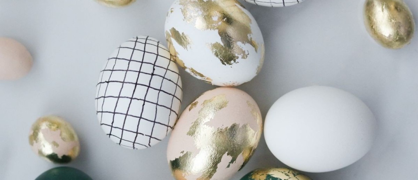 Χαρίζουμε χρώμα στα πασχαλινά μας αυγά με τις πιο fresh επιλογές 