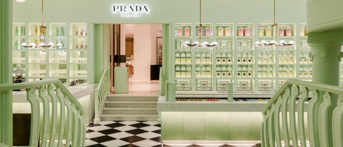 Prada Caffè: Το νέο πολυτελές spot στο Harrods άνοιξε χθες τις πόρτες του