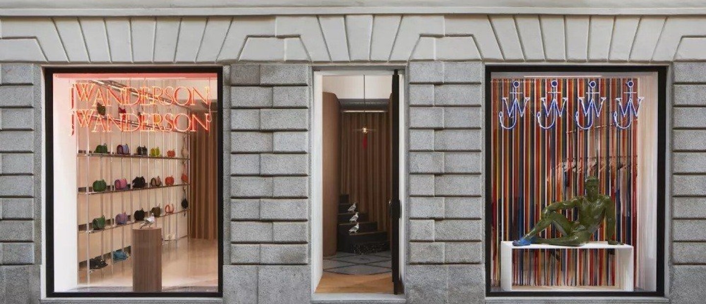 H νέα JW Anderson boutique στο Μιλάνο είναι μια ωδή στους σχεδιαστικούς κώδικες της πόλης