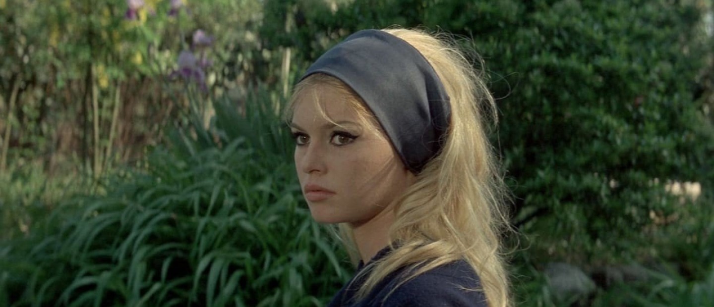 Le Mépris: Το 76ο Διεθνές Φεστιβάλ των Καννών μας θυμίζει τη γοητεία της  Brigitte Bardot