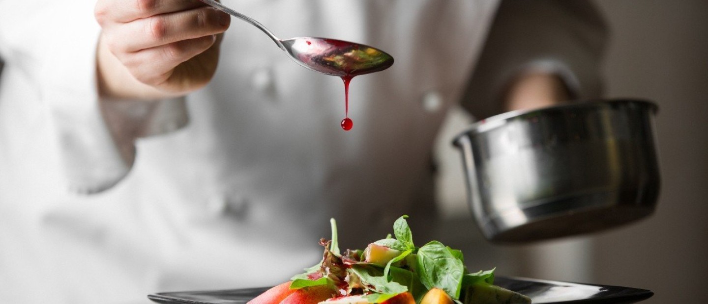 American restaurants:  Ο αρχιτέκτονας Michael Wyetzner μας εξηγεί τον σχεδιασμό τους 