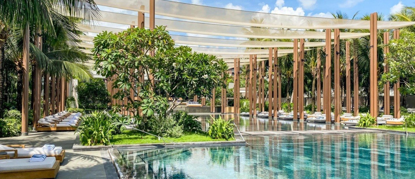 Living in excellence: Oι πιο εντυπωσιακές rooftop pools στον κόσμο 