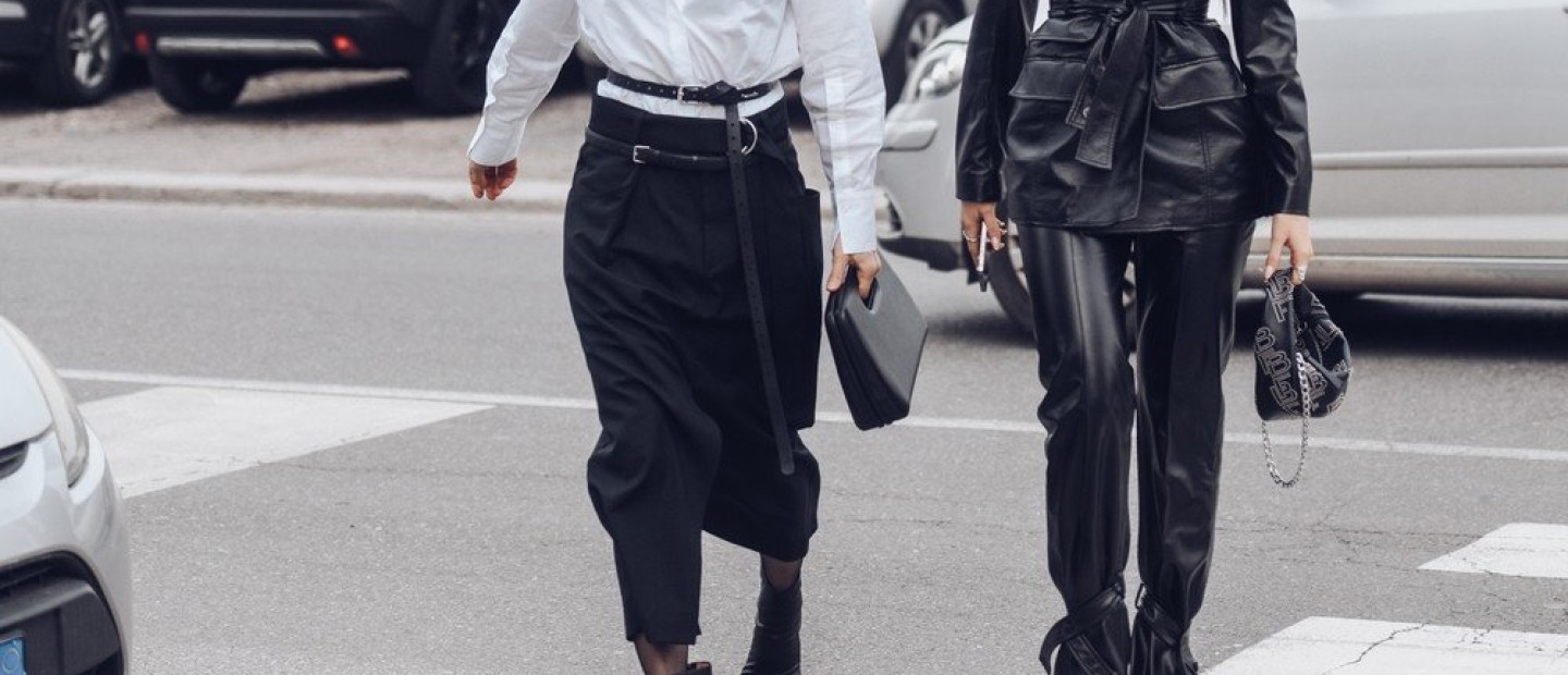Eternally chic: Οι μαύρες τσάντες που δε θα αποχωρίζεστε αυτή τη σεζόν