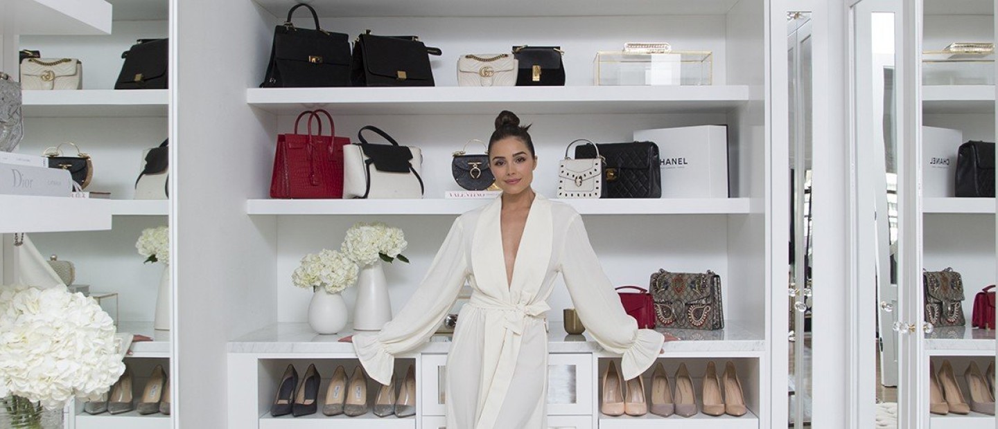 Fall wardrobe clean-out: Πώς να οργανώσετε τη ντουλάπα σας για την ερχόμενη σεζόν