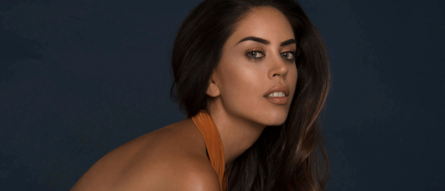 Μακριά και λαμπερά μαλλιά: Η Κλαίρη Δημοπούλου μοιράζεται τις δικές της συμβουλές