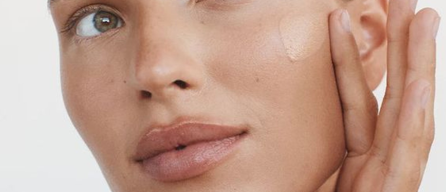 10 κρέμες ματιών που πραγματικά λειτουργούν στους μαύρους κύκλους