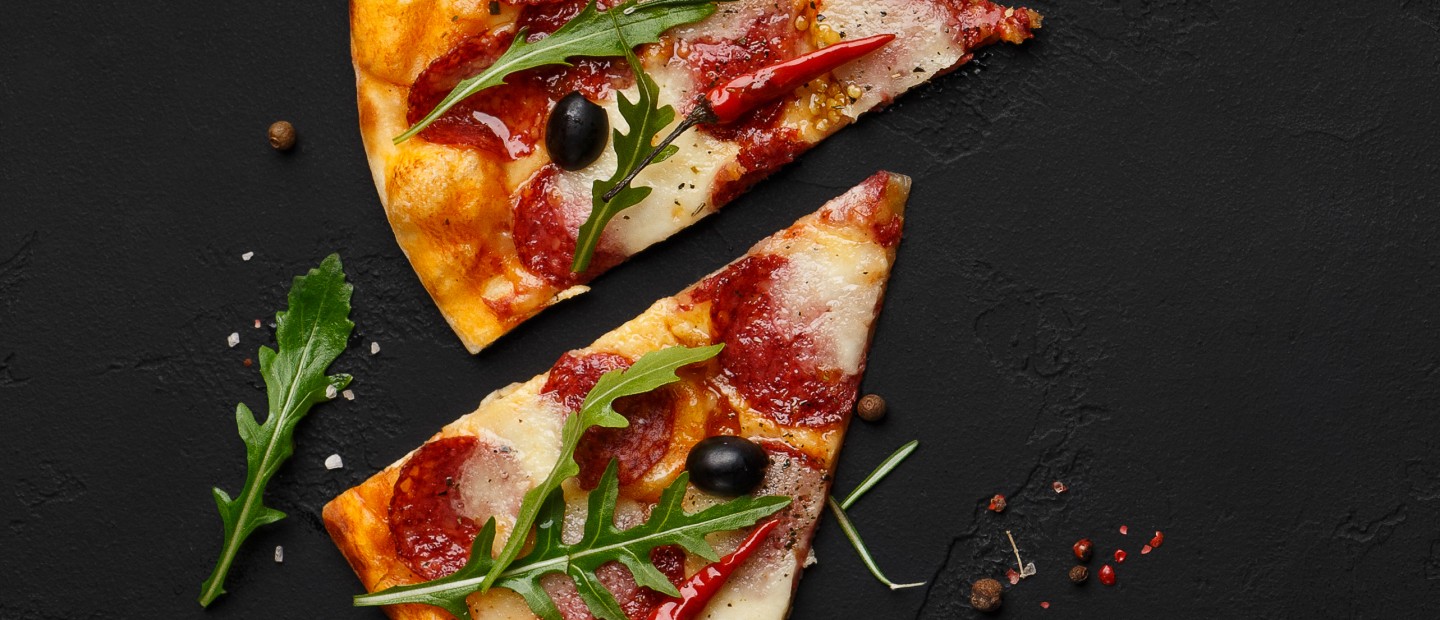 Pizza στο σπίτι; 3 εύκολες συνταγές που θα σας ξετρελάνουν 