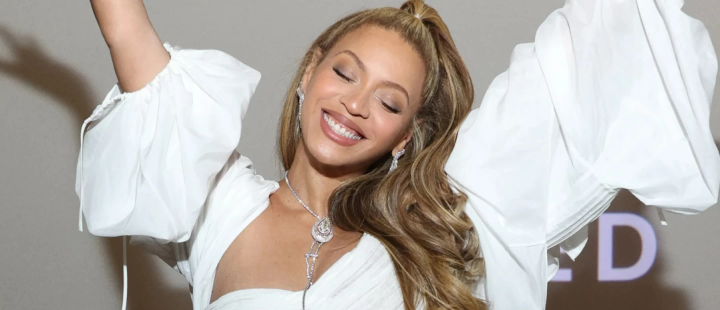 Η Beyoncé μοιράζεται για πρώτη φορά τη haircare ρουτίνα που ακολουθεί