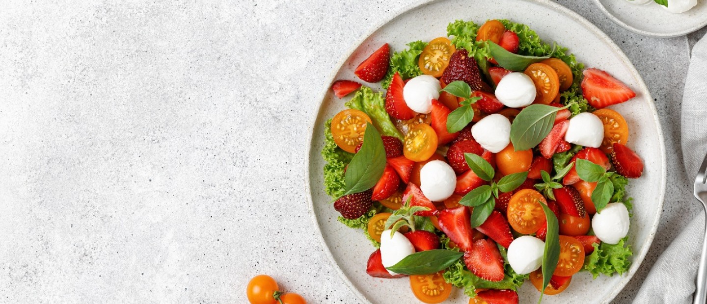 4 λαχταριστές κρύες σαλάτες που θα αναβαθμίσουν το πασχαλινό τραπέζι