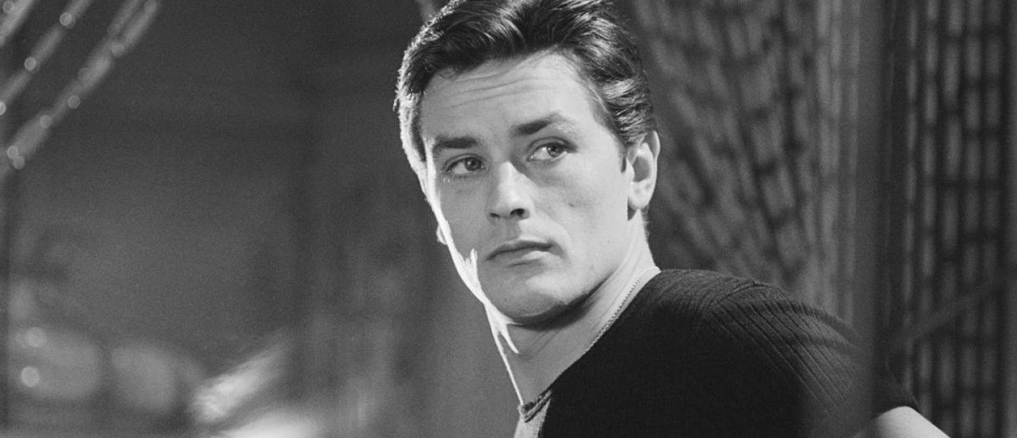 Έφυγε από τη ζωή σε ηλικία 88 ετών ο θρύλος του γαλλικού κινηματογράφου, Alain Delon